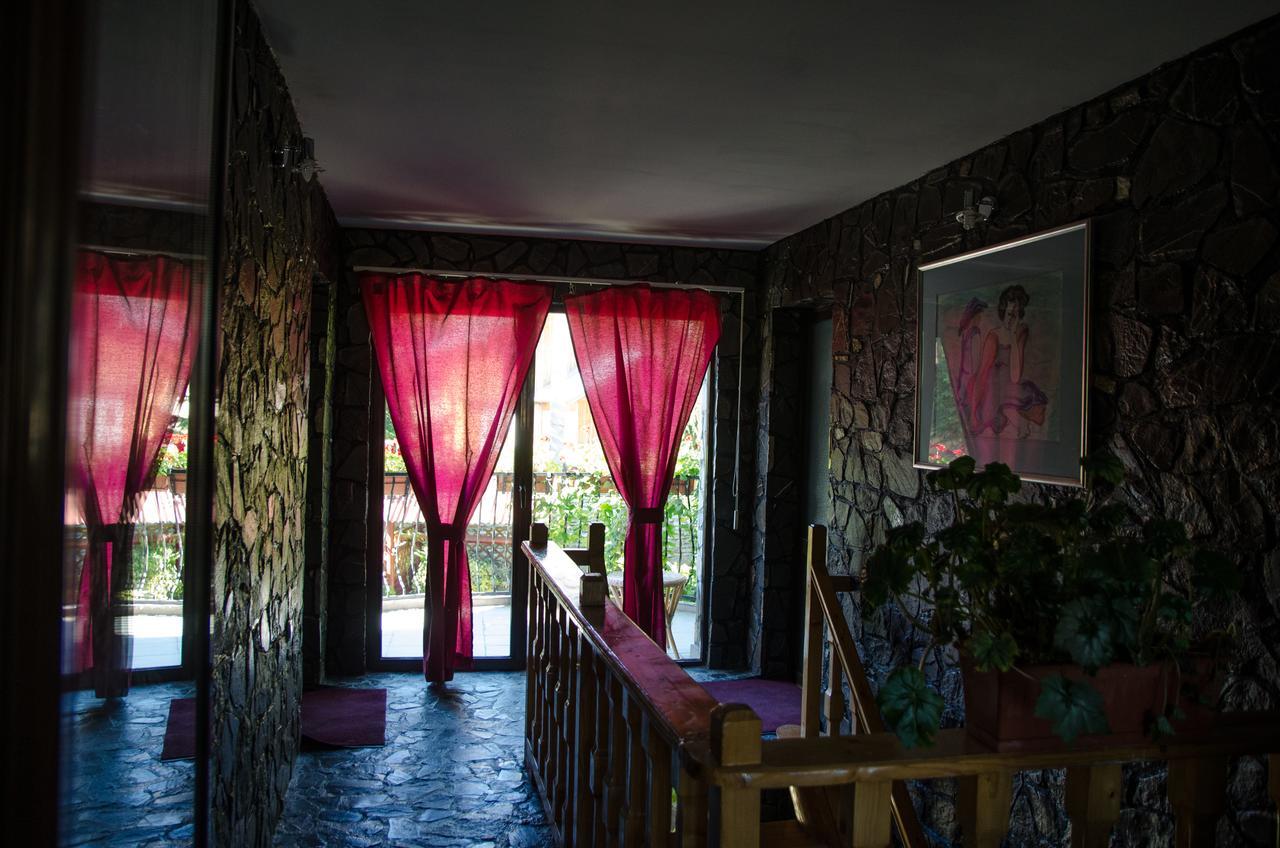 Vila Karina Teşila Exteriér fotografie