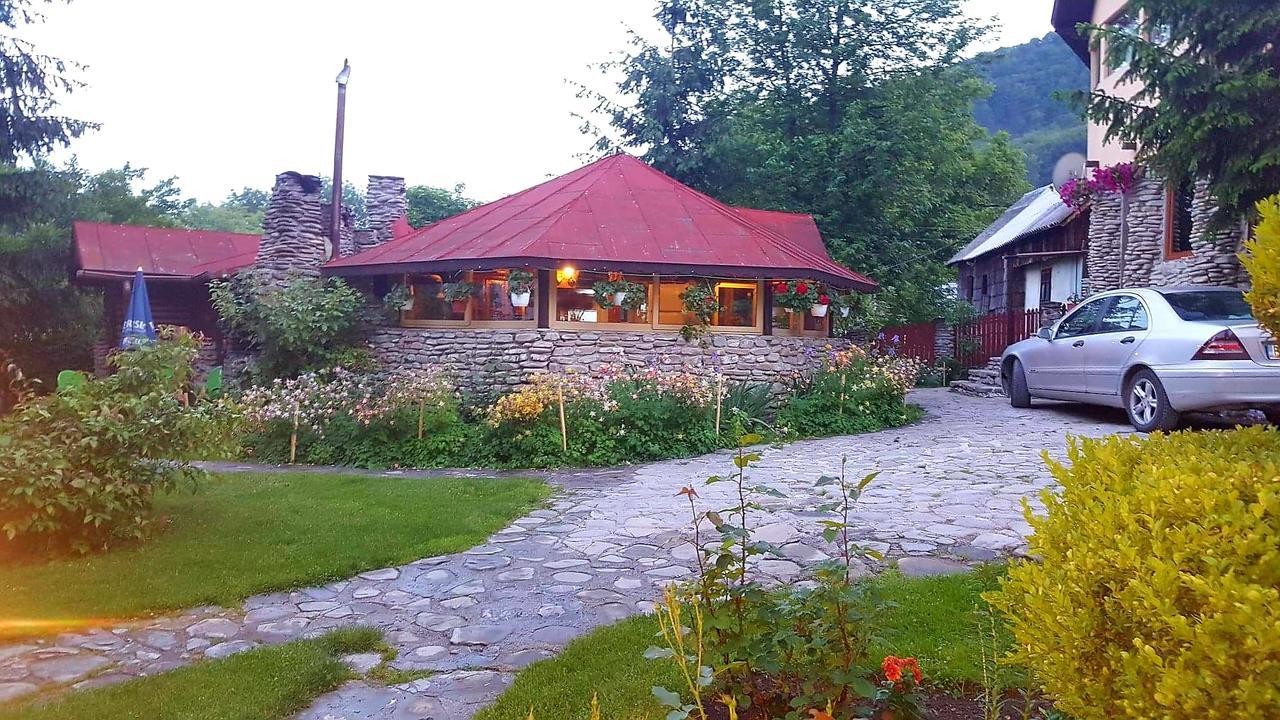 Vila Karina Teşila Exteriér fotografie