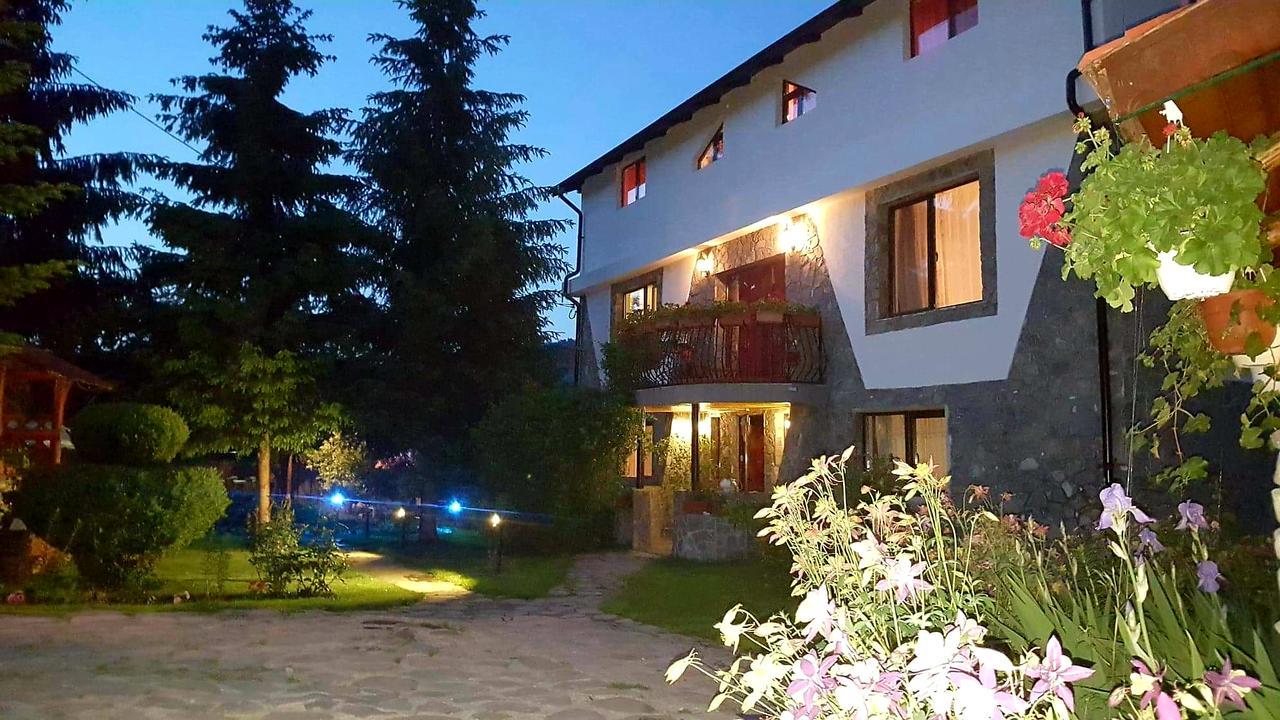 Vila Karina Teşila Exteriér fotografie